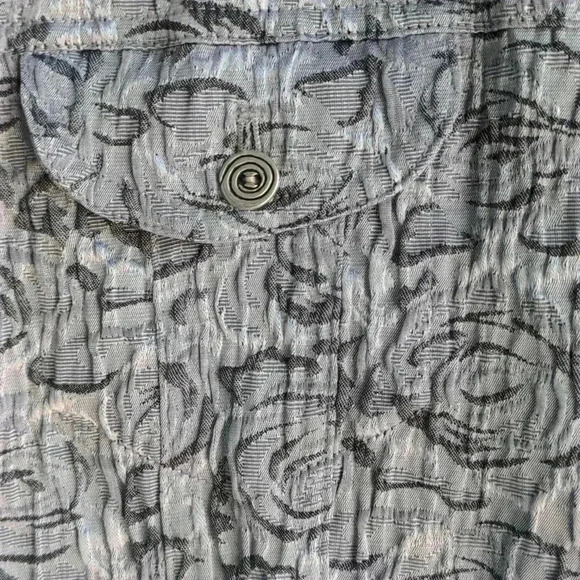 Chicos Shirt/Blazer Size 2 - Picture 2 of 7